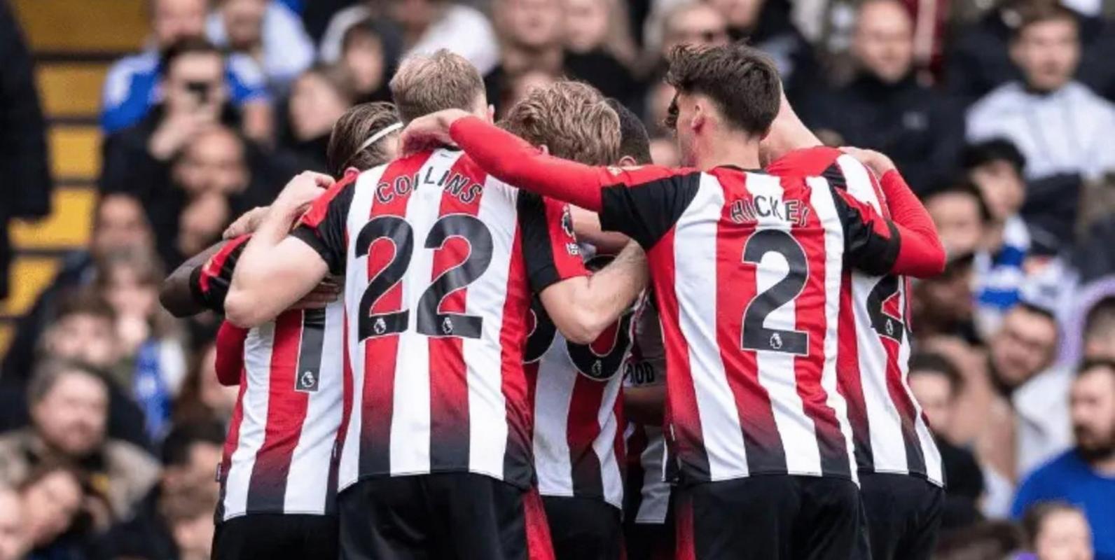 早报：英超争五集团集体刹车