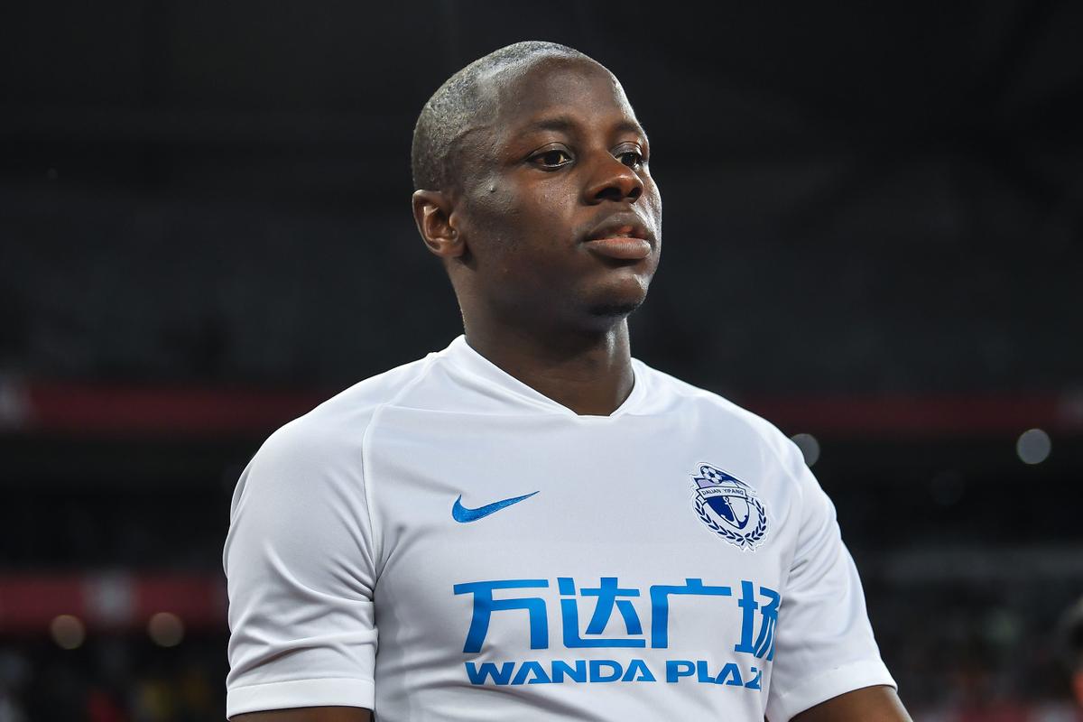 鲁媒：克里斯对阵天津时出现手指骨裂伤情 预计将会缺席三周左右