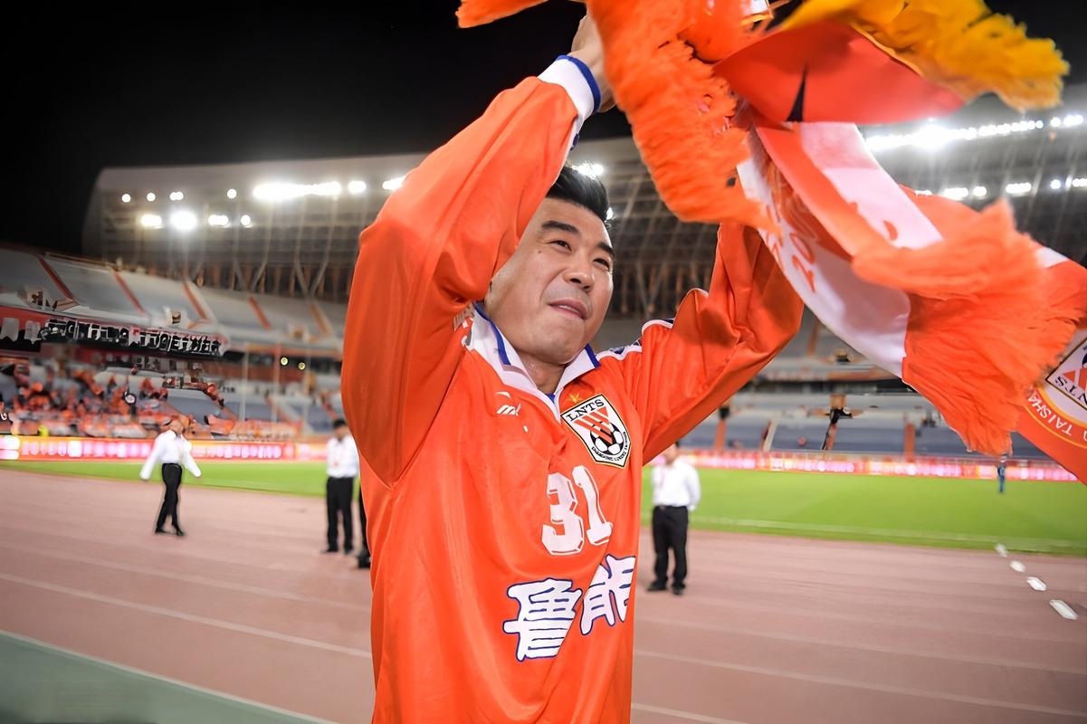 媒体人谈泰山队0-4玉昆：准备不充分，三中卫使用没有针对性