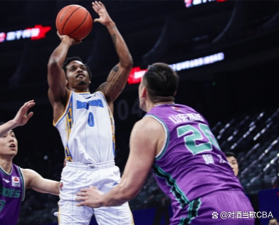 东超CEO李小龙：下赛季计划扩军至16支球队 仍在邀请CBA球队参赛