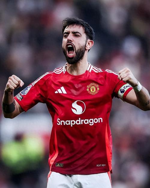 太阳报：官司缠身，前曼城中场乔伊·巴顿损失约百万镑陷财务危机