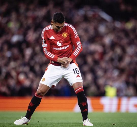 小雷、赖特谈英超争冠：联赛杯决赛完全改变了格局 枪手压力很大