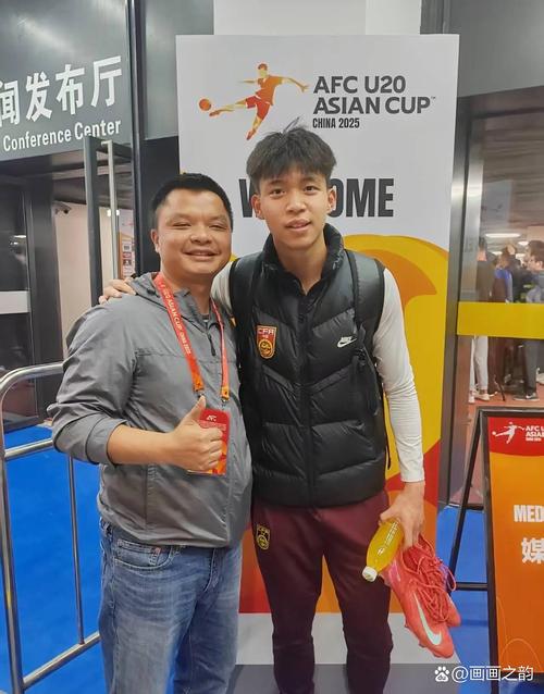 李平康：觉得王钰栋不是看不起媒体，还是俱乐部平日关心教育不够