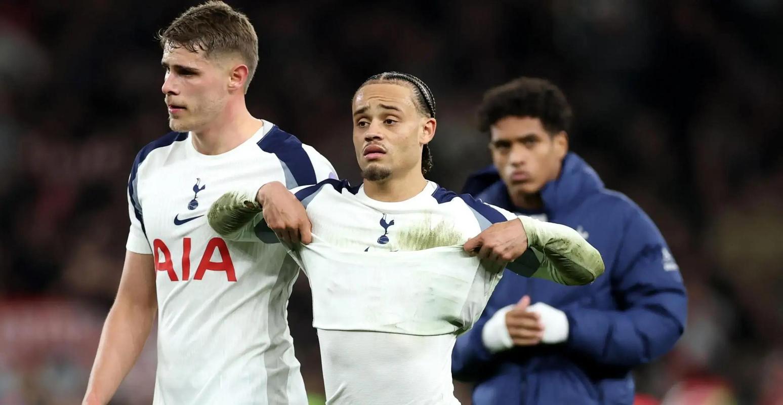 克媒：热刺0-3输给森林后，图多尔得知自己父亲去世