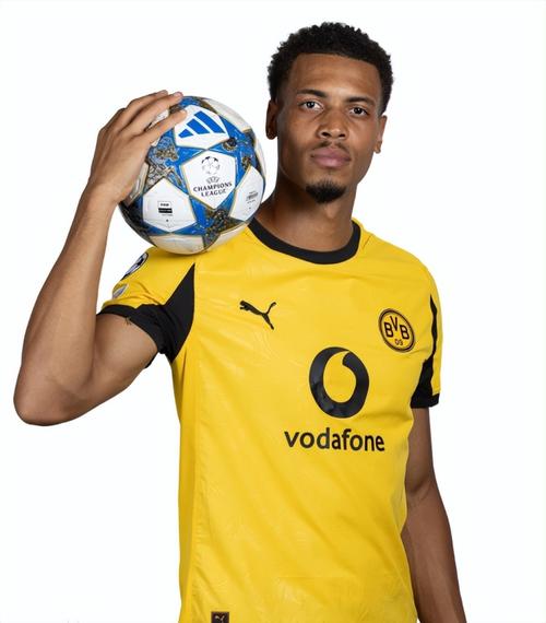 多特官方：恩梅查韧带受伤将缺席数周，退出本期德国队