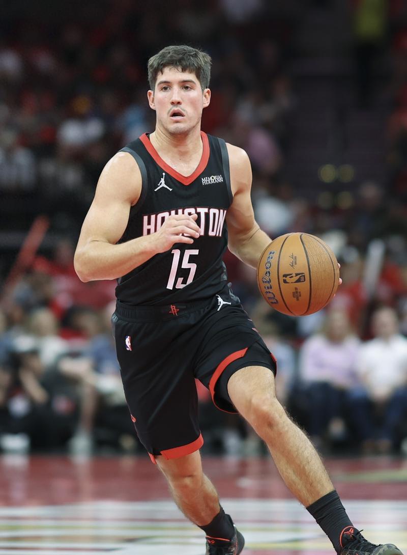 火媒：阿门和谢泼德有潜力成为联盟最佳后场 他们技术完美互补