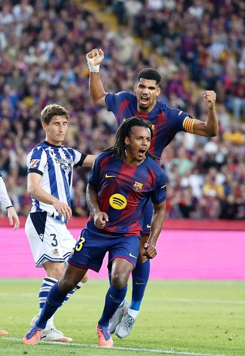 涉孔德转会！每体：法院驳回经纪人对巴萨提出的300万欧索赔