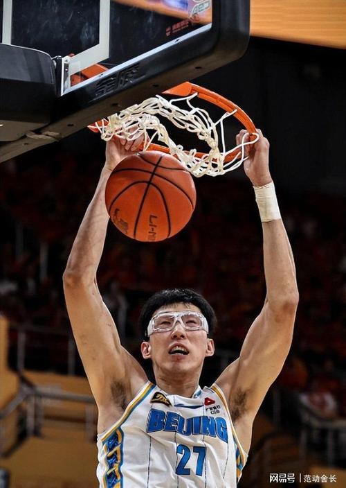 这也太离谱了！周琦已连续12罚不中 今晚8罚0中&上一场最后4罚0中