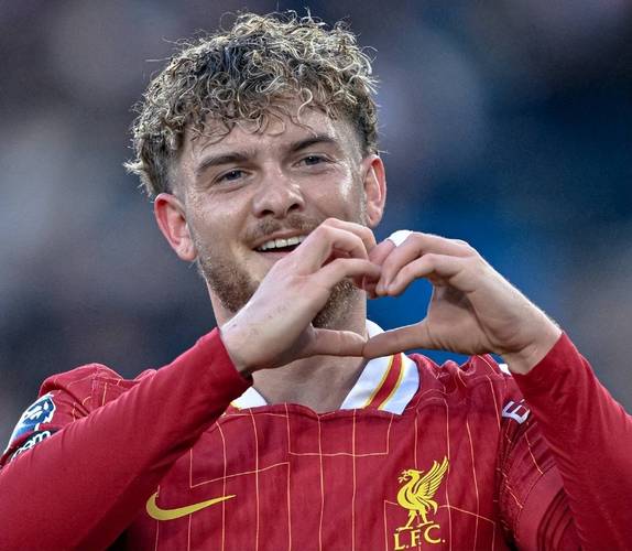 尼科尔：埃利奥特若留利物浦能提供帮助，但斯洛特认定他无法首发