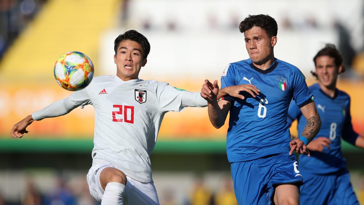 官方：安藤智哉因伤退出本期日本队英国拉练，补招桥冈大树