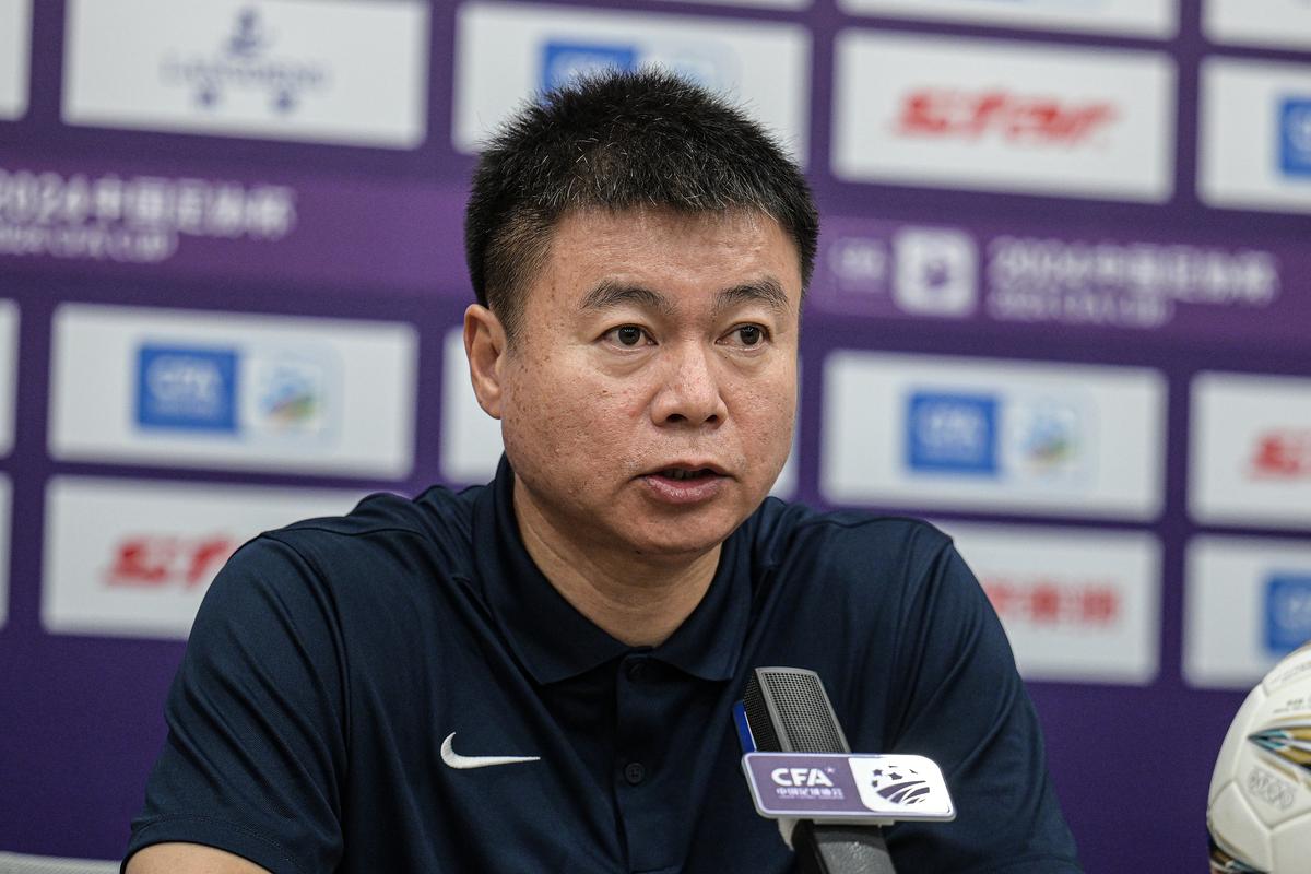 足球报：津门虎前三轮0进球，于根伟临场指挥能力也受到巨大质疑