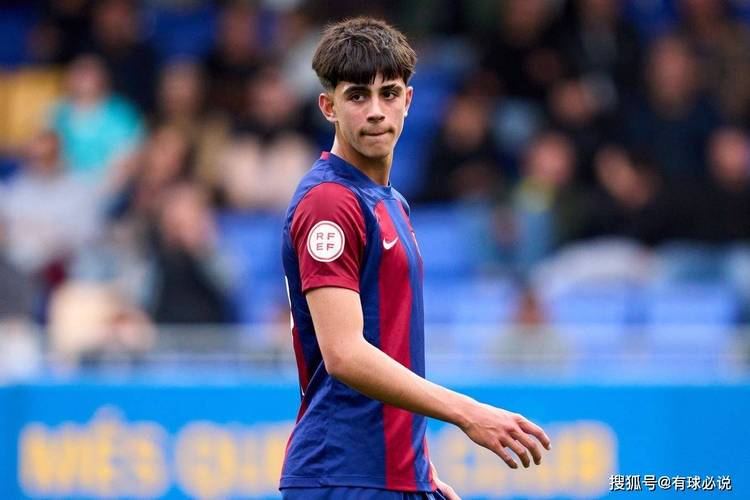 世体：巴萨计划调整马丁和贝尔纳尔合同，给予加薪并提高解约金