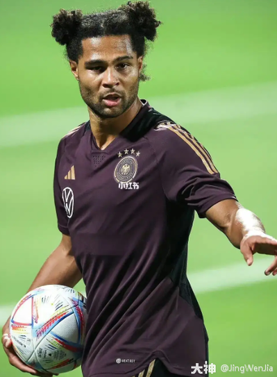 直播吧X小红书|德甲第27轮最佳：格纳布里梅开二度梦回2020