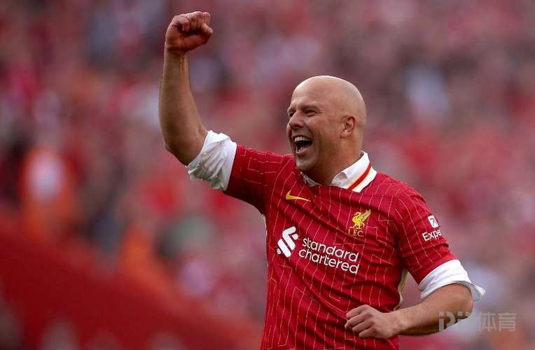 记者：获得欧冠资格不足以让斯洛特留任，夺得欧冠似乎是唯一方式