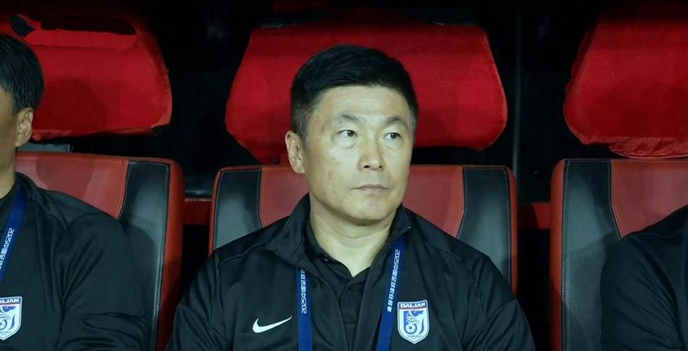 李国旭、张耀坤、徐晖现场指导，携手助力大连队备战东北超