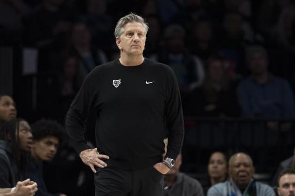 芬奇谈把康利移出轮换：最难做的决定之一 这简直天理难容