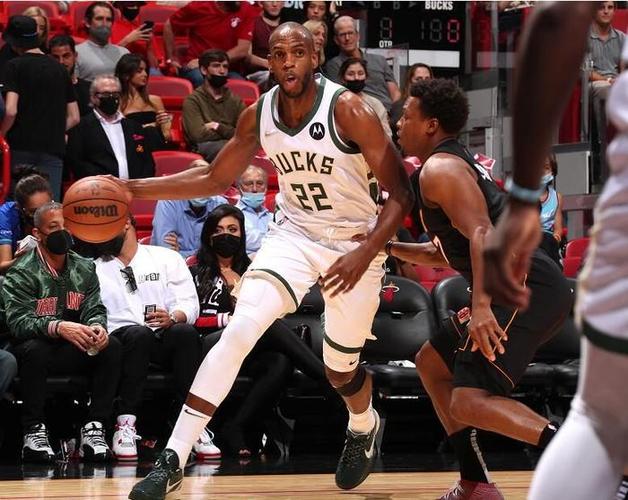 能冲击还全能！塔克17中9拿下28分10板14助三双 8失误太多