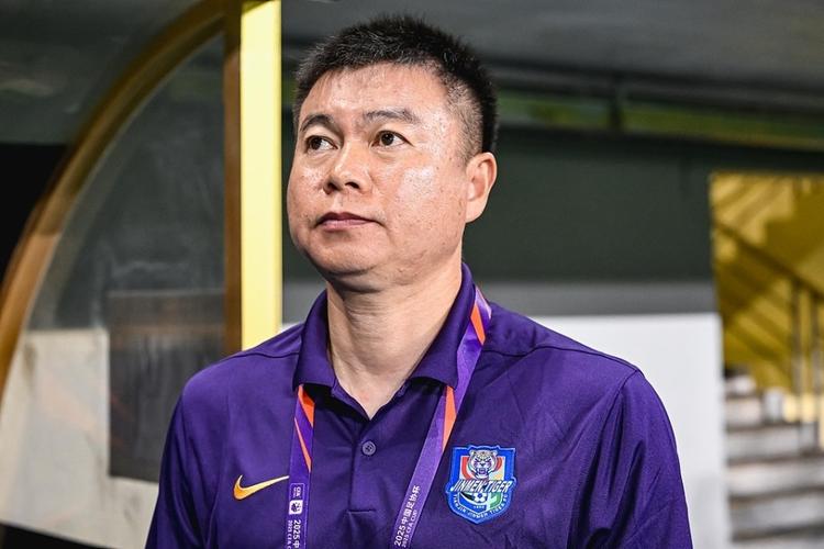 于根伟谈被喊“下课”：自责感觉自己挺没能耐，负分起步深感压力