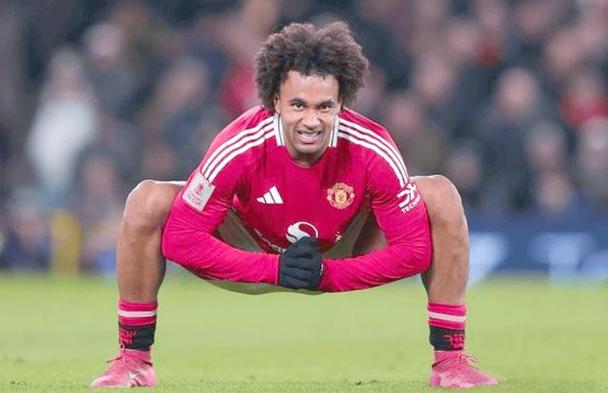 英媒：齐尔克泽离队可能性越来越大，曼联今夏将考虑引进新中锋