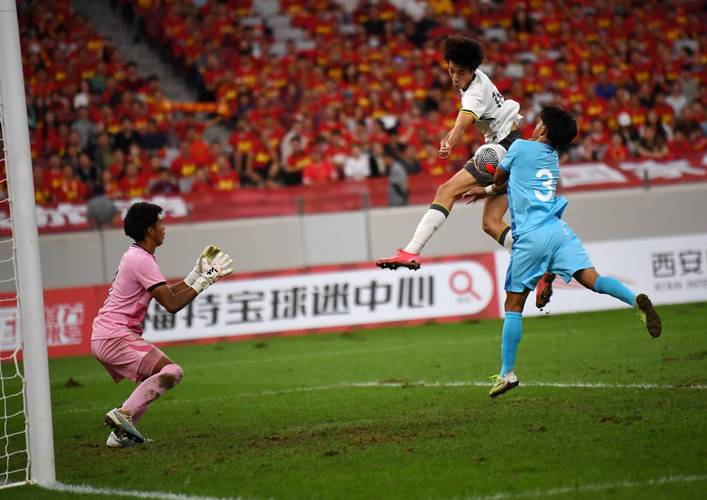 体坛：朱鹏宇伤退U23国足只剩唯一高中锋 预计将休战1周