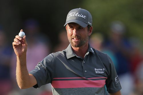 辛普森谈曼联青训：俱乐部很关注球员学业，在学校不听话不能上场