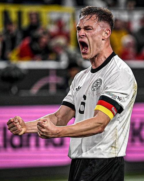 基米希：德国没计划让我重回中场，我相信我踢右后卫也能发挥作用