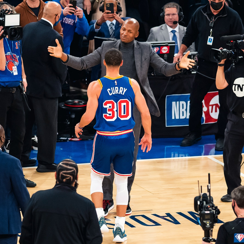 吉莱斯皮单赛季投进220记三分 NBA历史落选秀第4人！