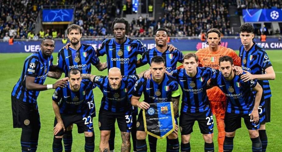 罗马诺：巴萨几个月前就将巴斯托尼视为引援首要目标