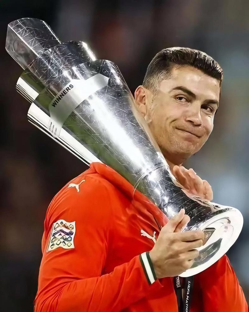 葡萄牙主帅：墨西哥很善于利用主场优势，他们是世界杯冠军候选