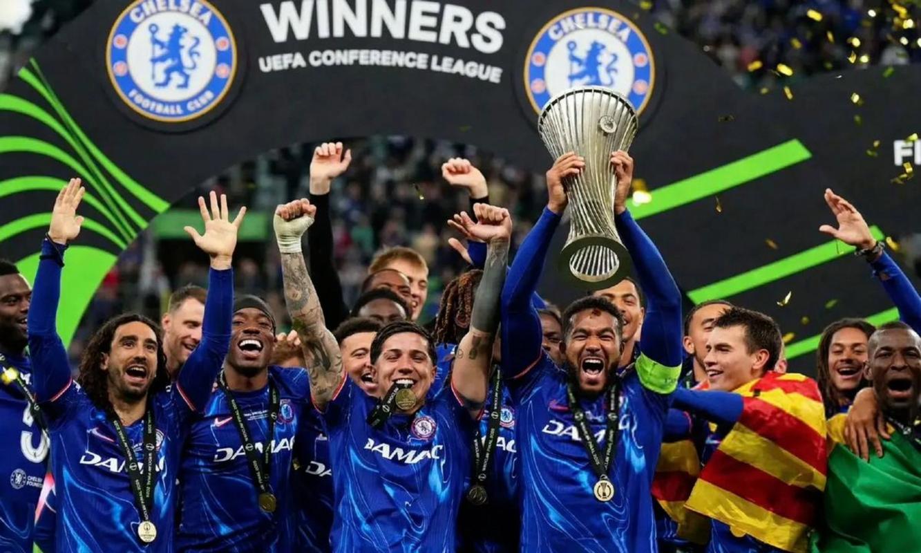 英媒：切尔西高层承诺，至少会给罗塞尼尔一个完整的赛季