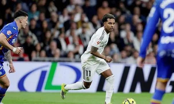 离谱！皇马队医骚操作：误诊姆总+ChatGPT开药+罗德里戈带伤踢球