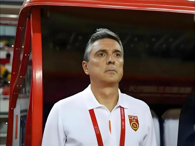 重获机会！汪士钦去年失误+报复染红+落选U23亚洲杯 如今先发出战