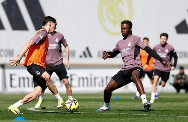 世体：塞巴略斯恢复参加皇马的部分合练，米利唐和阿森西奥也参加