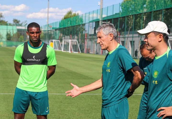 北京国安将在3月29日举行公开训练课，现诚邀球迷朋友们报名参与