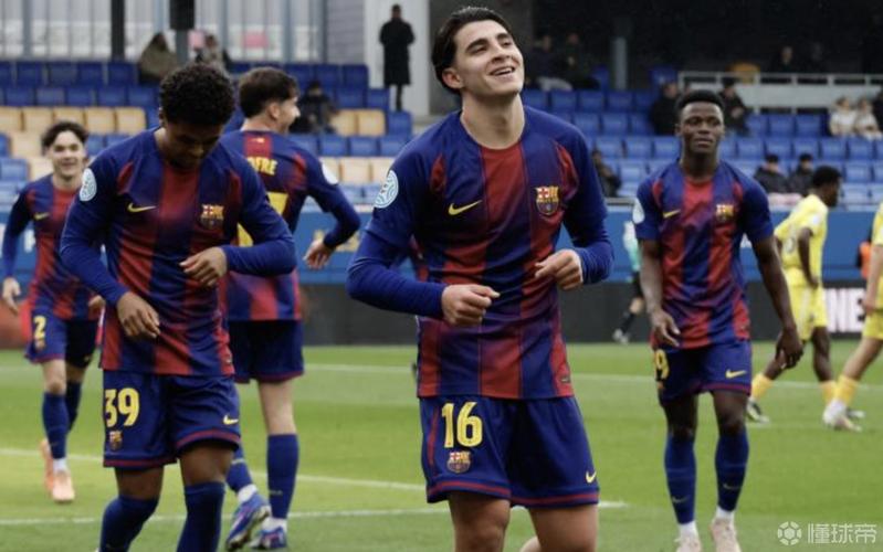 世体：巴萨B队小将托尼·费尔南德斯参加球队合练，预计很快复出