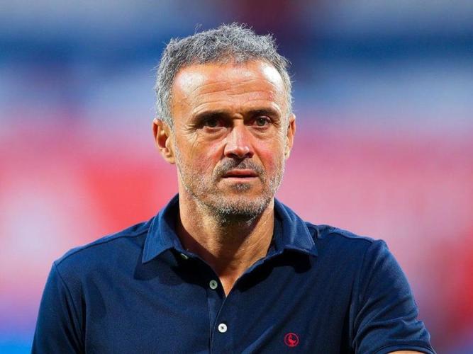 英媒：巴黎消息人士称恩里克会续约，曼联选帅可能需寻找其他目标