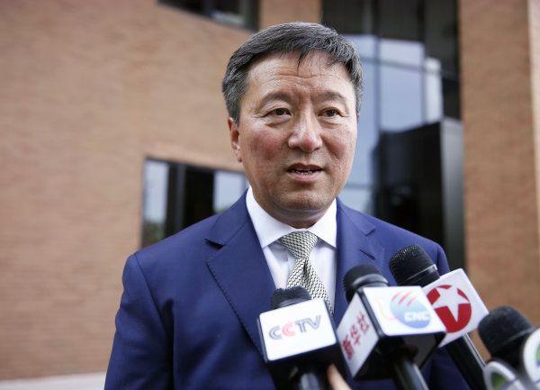 媒体人：山东取消注册克里斯但肯定不会裁掉他 只是让他安心养伤