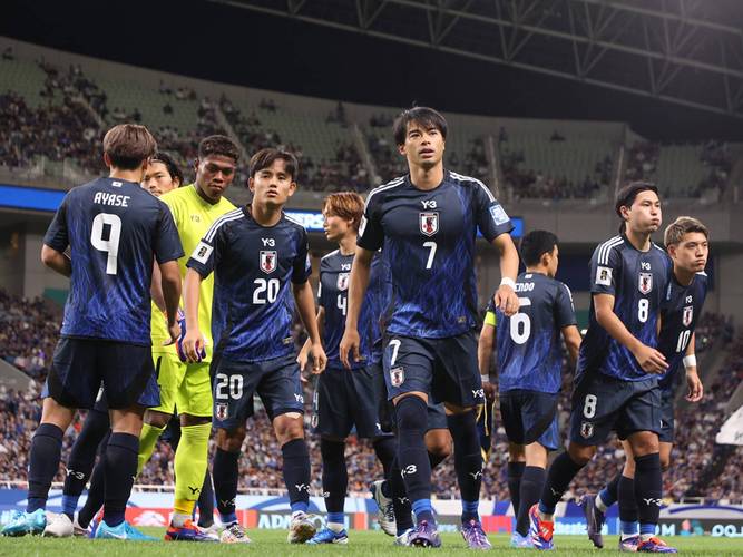 外媒：印度主帅和球员因足协未缴费被禁入球场，训练、发布会取消