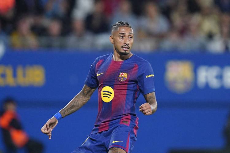 记者：拉菲尼亚可能因伤缺席对阵马竞比赛，巴萨正等待检查结果