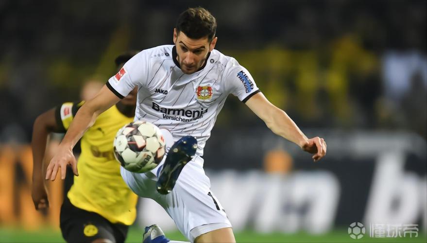 官方：勒沃库森回购18岁边锋阿拉杰贝戈维奇，据悉费用800万欧