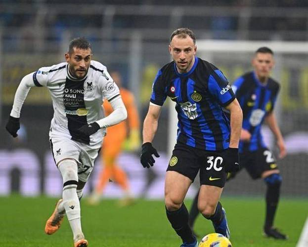 意媒：罗马、马竞有意国米后卫奥古斯托，国米希望与球员涨薪续约