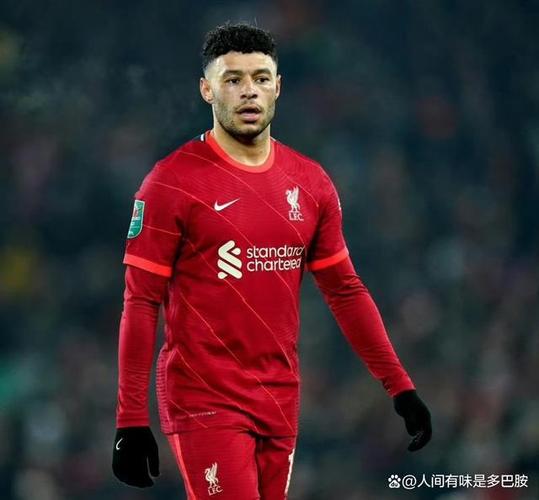 张伯伦：当初不想离开阿森纳，但一直踢不上中场没办法只能走