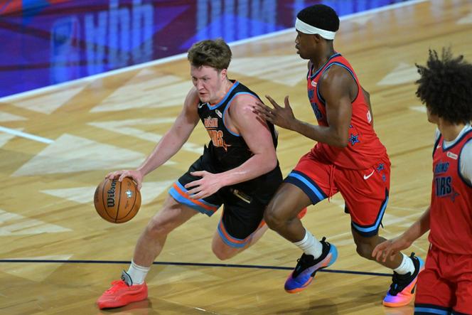 【菜鸟】克尼佩尔26分11板8助&最年轻250三分先生 费尔斯13分6助