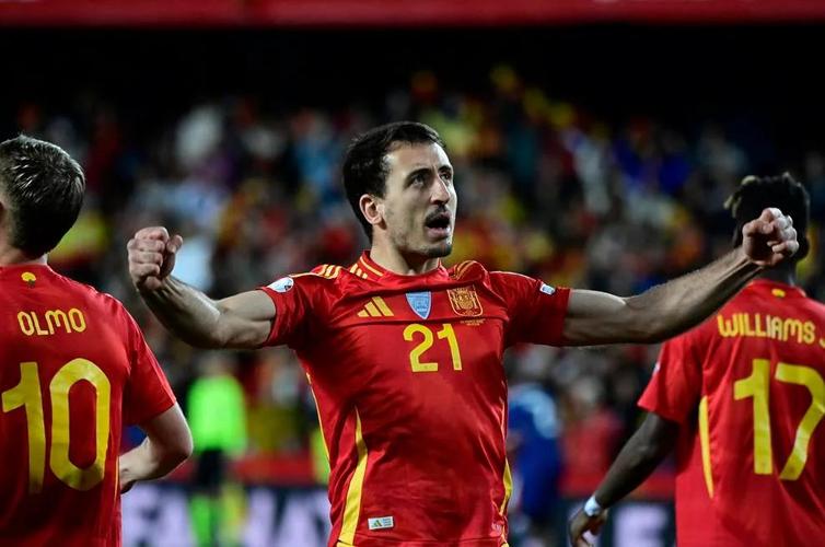 奥亚萨瓦尔近10次代表国家队出战均有进球或助攻，西班牙队史首人