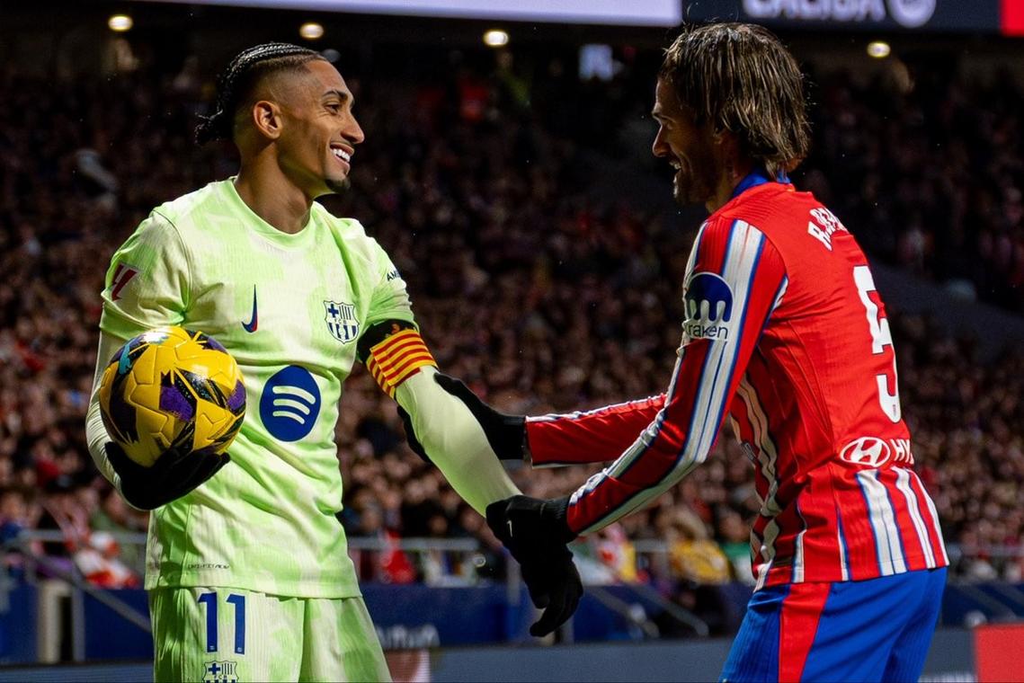 记者：拉菲尼亚右大腿受伤至少缺席1个月，无缘欧冠1/4决赛战马竞