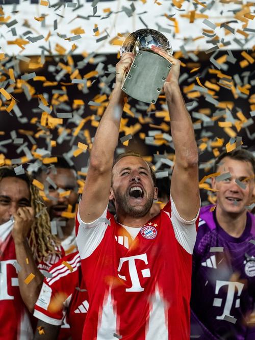 英格兰首秀＋首球11周年！凯恩社媒：11年前的今天，我梦想成真了