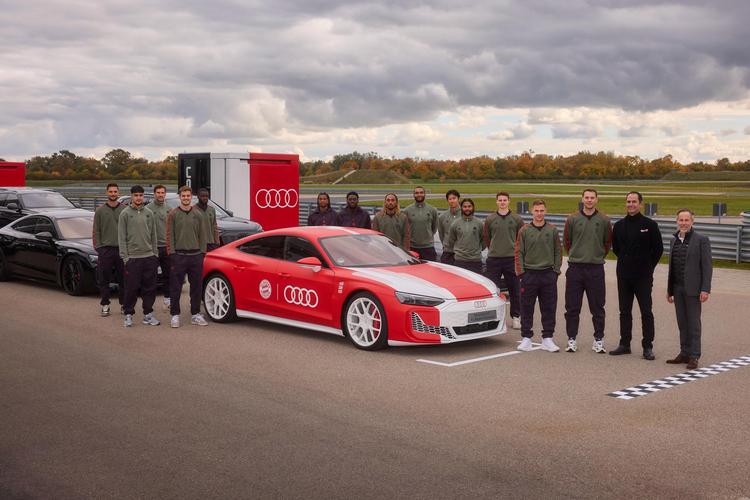 记者：穆西亚拉即将恢复合练，阿方索·戴维斯也接近完全康复