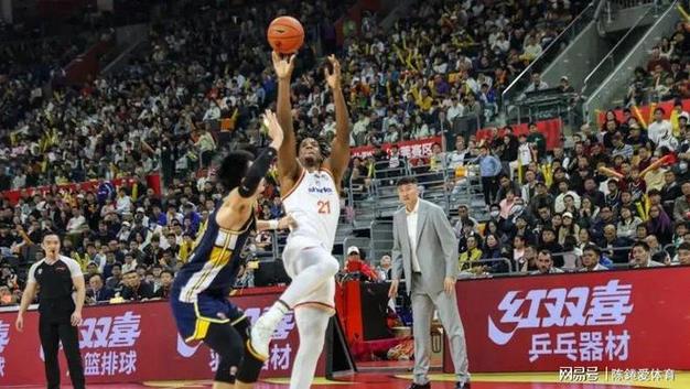 WCBA综述：江苏以下克上客场险胜广东 四川击败上海 新疆战胜山东