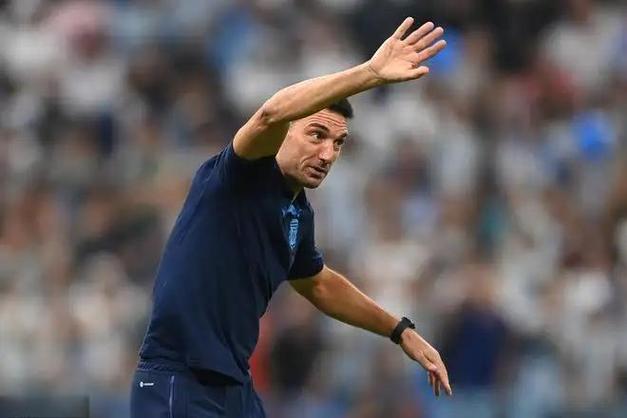 斯卡洛尼：我会尽一切努力让梅西去世界杯 为足球发展他必须参加