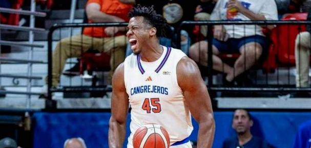 媒体人：广东内线高度不够外线3分不准 麦考尔只会冲筐压根没组织